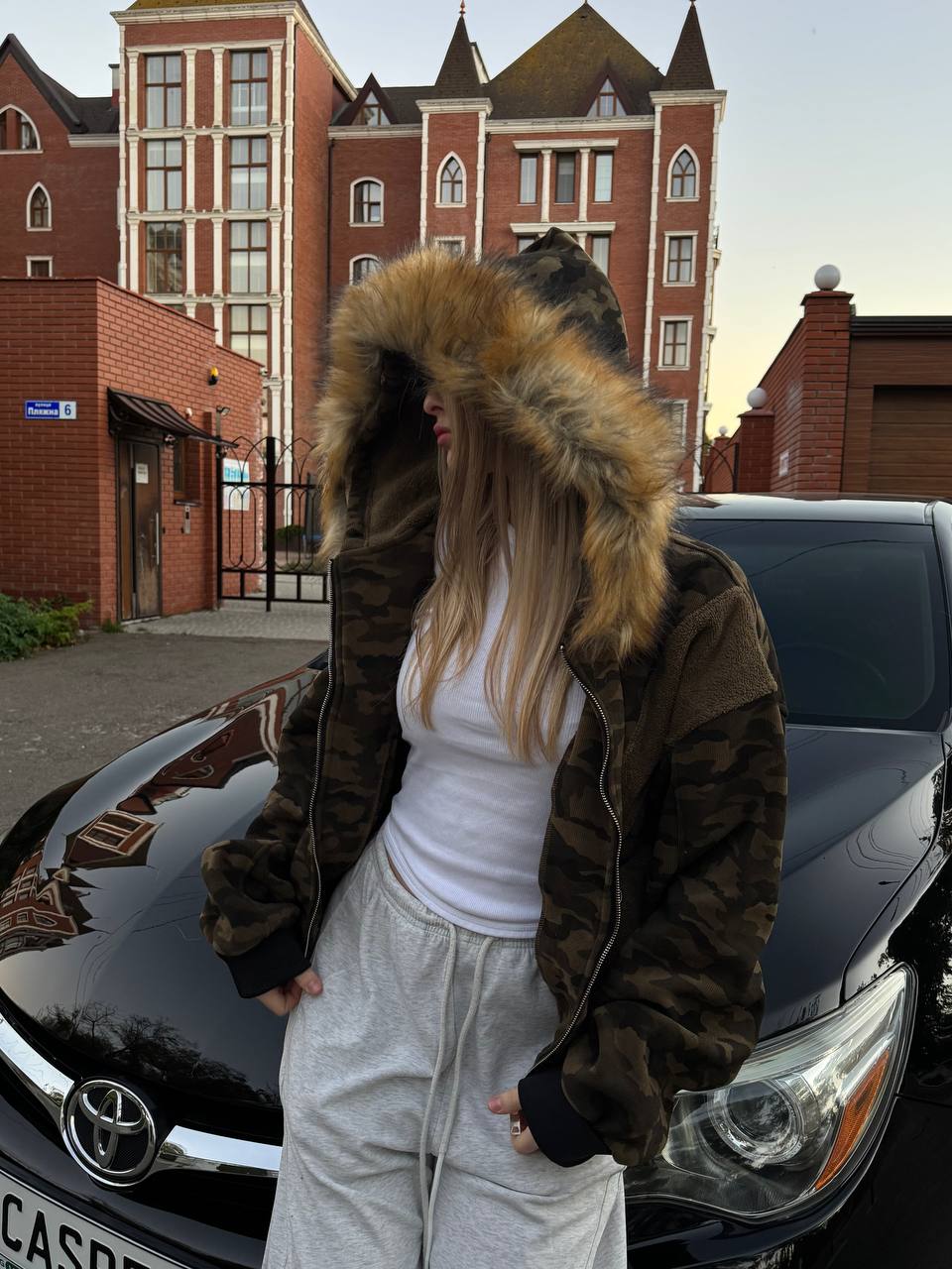 ALASKA N2B Fur Hood Bomber — Green Camo