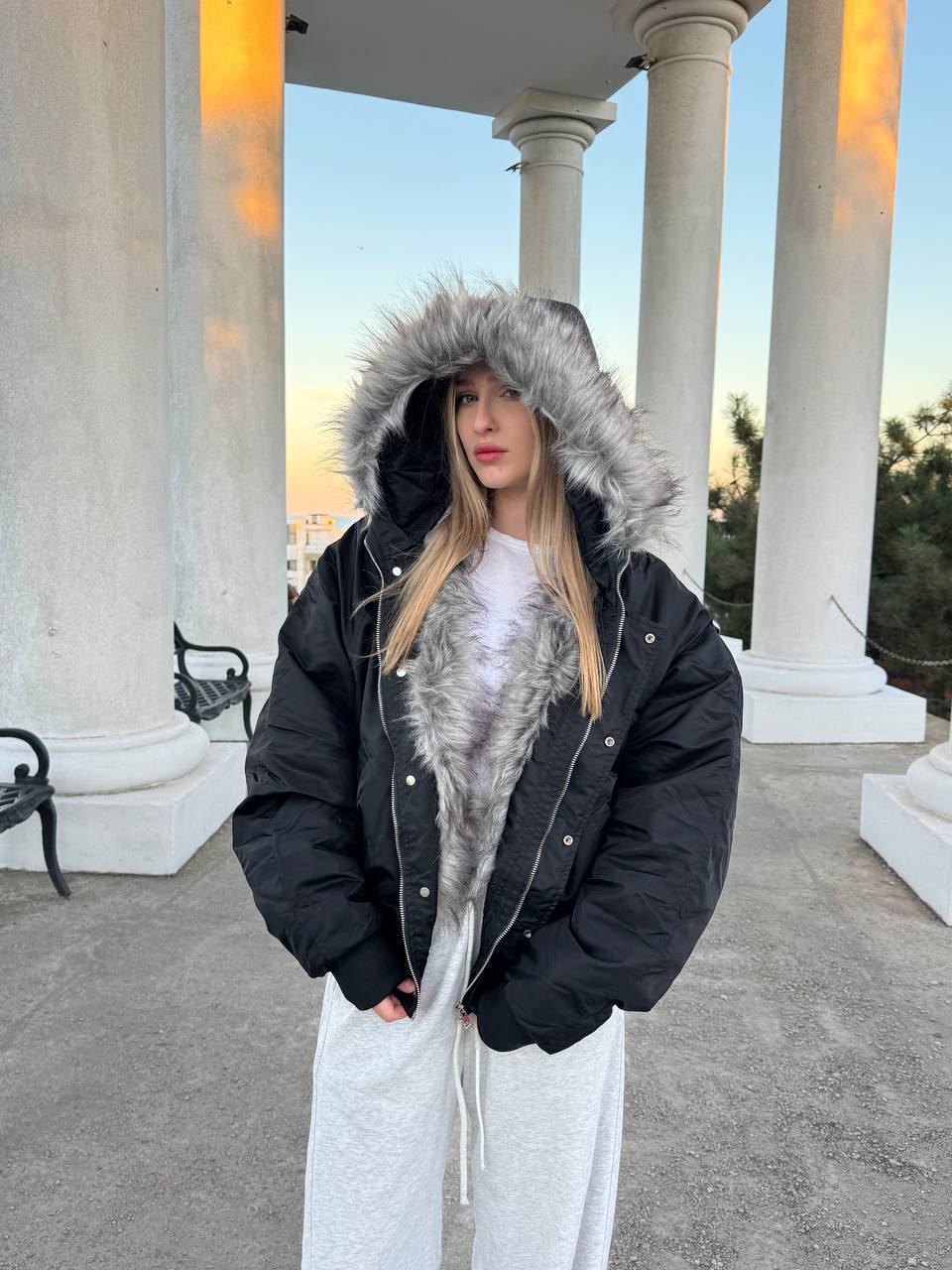 ALASKA MA-1 Fur Hood Bomber — Black