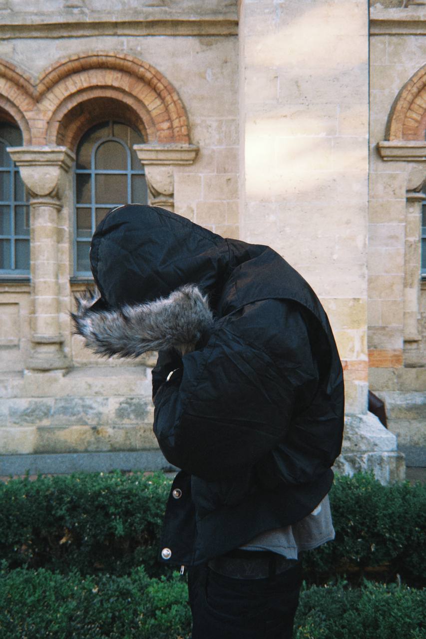 ALASKA MA-1 Fur Hood Bomber — Black