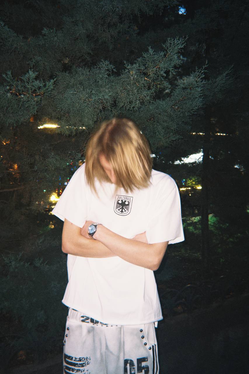 YZY Vultures Box T-Shirt — White