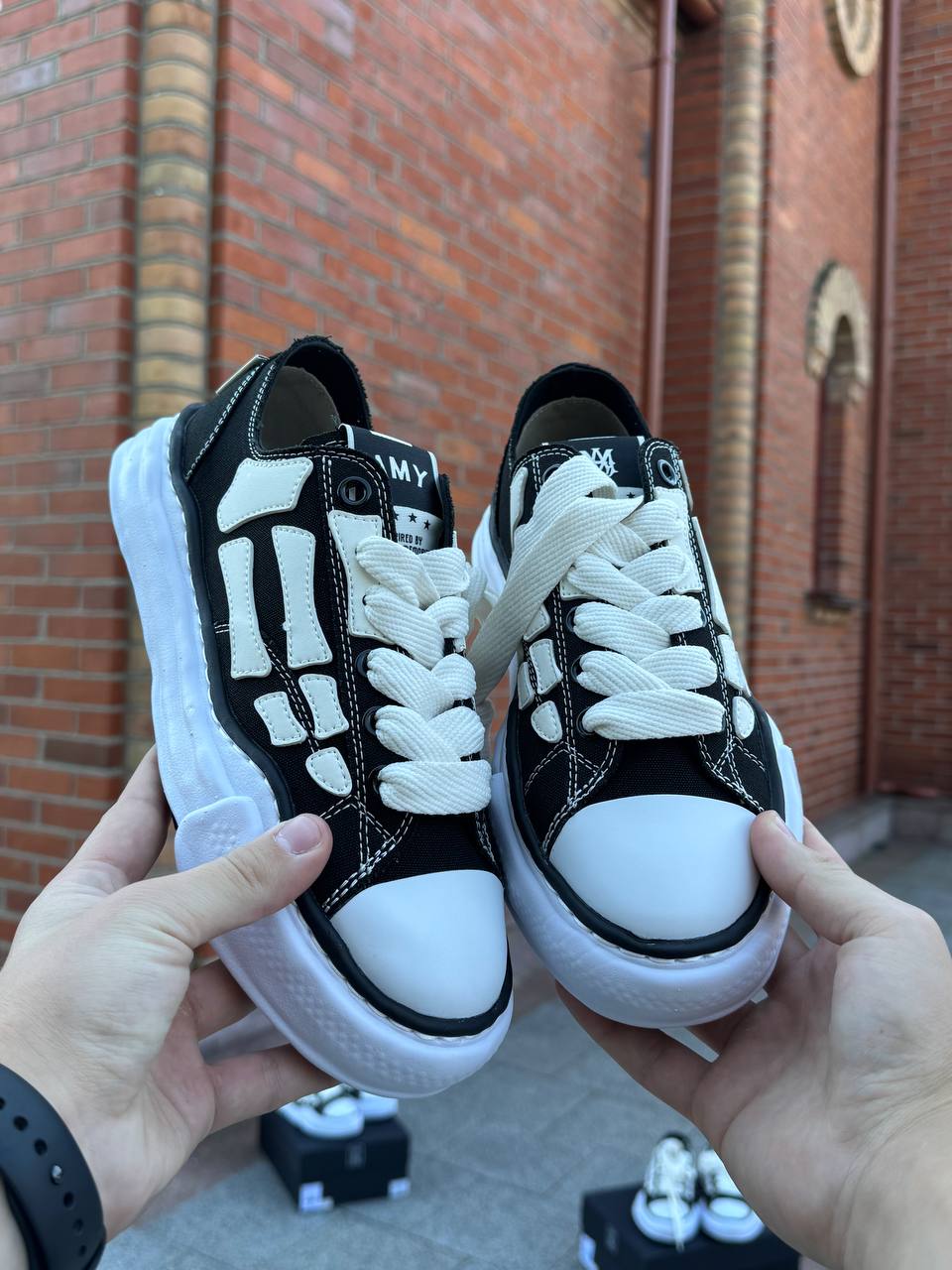 AMIRI × Maison Mihara Yasuhiro Peterson OG Sole Canvas Low «Bones» — Black