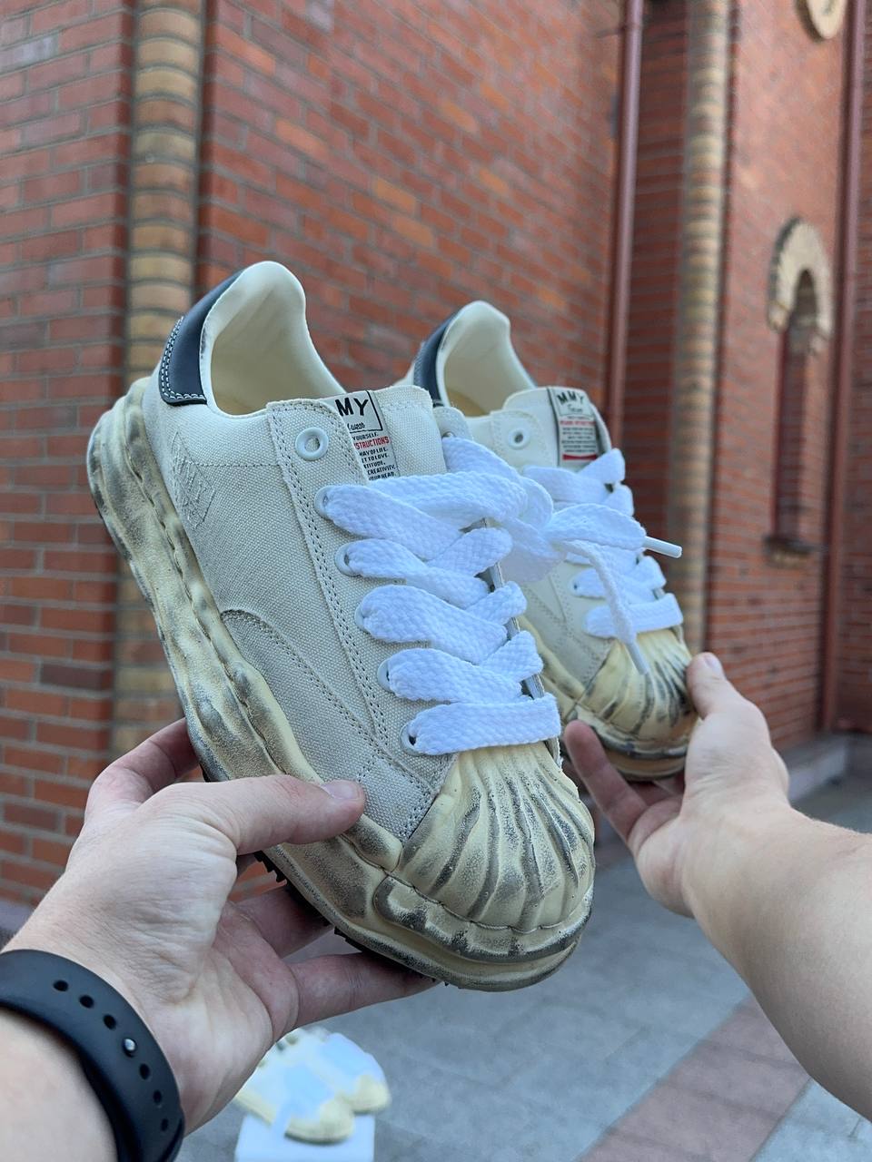 Maison Mihara Yasuhiro Blakey OG Sole Vintage Canvas Low — White